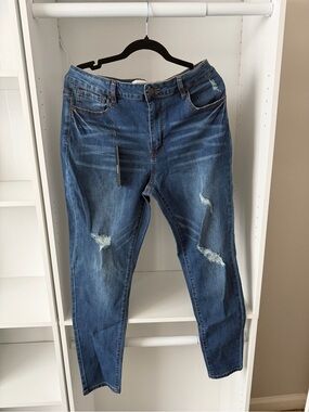 Fashion Nova Higher Frequency Stretch Ripped Skinny Jeans Size 13 NWT